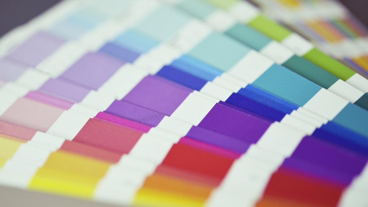 时装颜色生产订单预测的AI（人工智能）算法