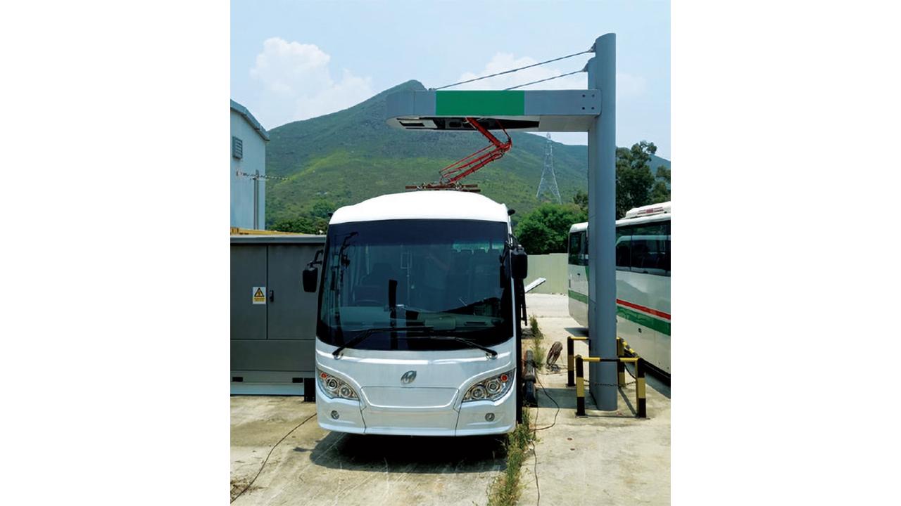 300kW Pantograph High Power Charging Station & Pure Electric Minibus 